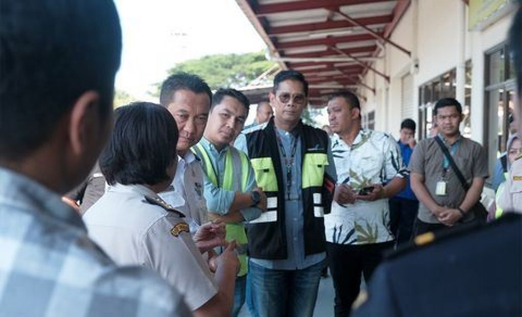 Rapat koordinasi guna meningkatkan efisiensi dan efektifitas dalam proses logistik udara.