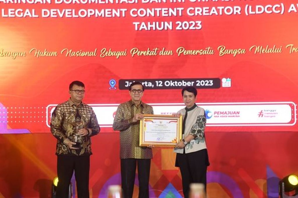 Kabupaten Banyuwangi kembali menerima penghargaan bergengsi dari Menkumham