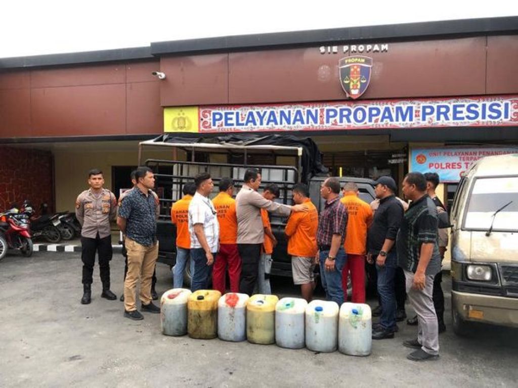 Rilis kasus penyelewengan BBM ilegal di Polres Tapanuli Utara