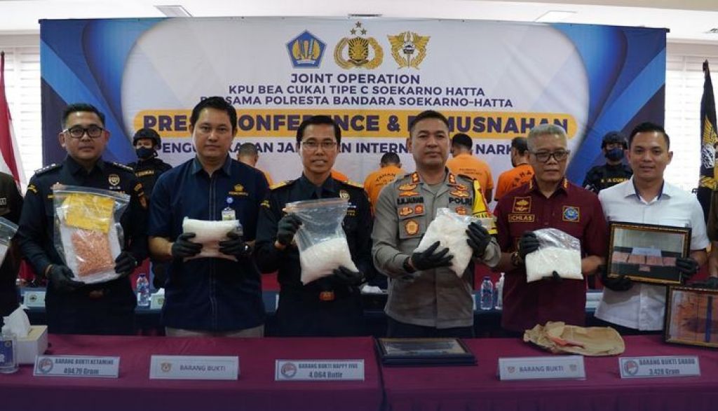 Rilis kasus penyelundupan sabu di Bandara Soekarno - Hatta