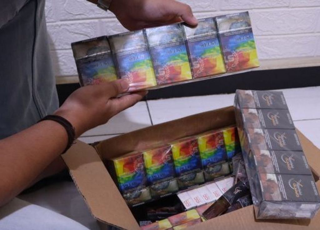 Bea Cukai Jember laksanakan operasi gabungan bersama Satuan Polisi Pamong Praja