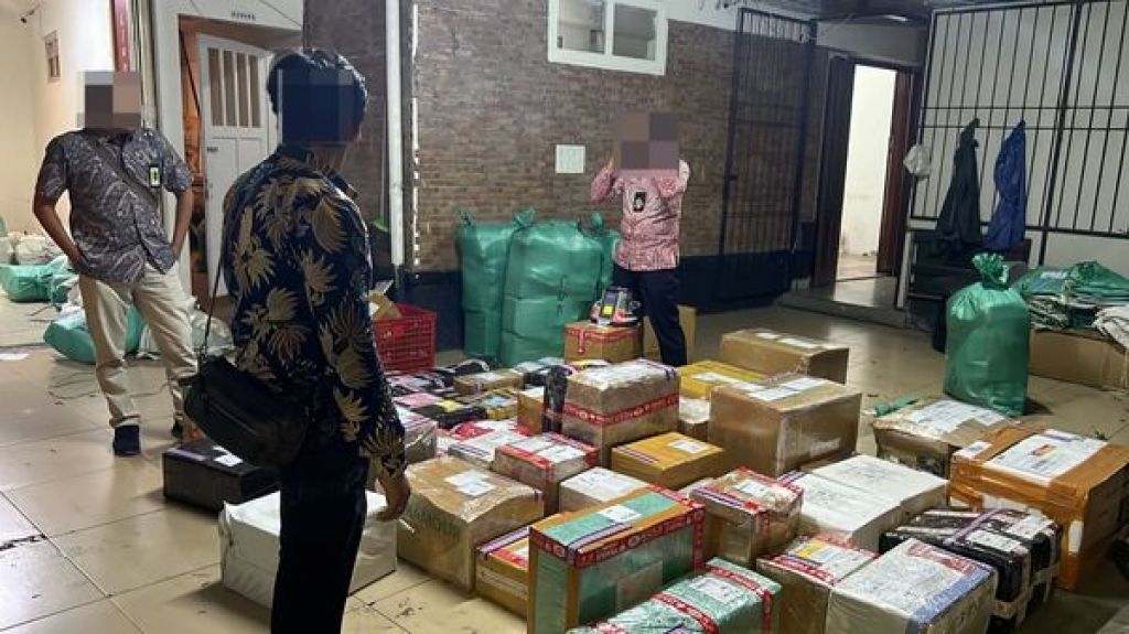 Ratusan ribu rokok ilegal diamankan Bea Cukai Malang