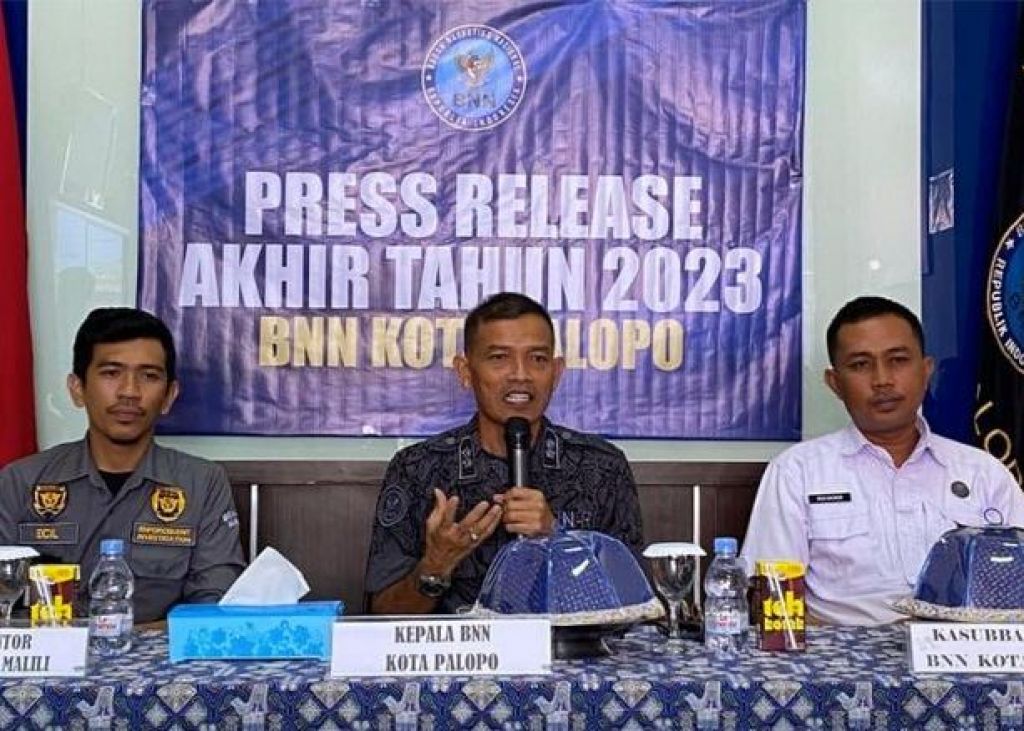 Bea Cukai Malili dan BNN Kota Palopo gagalkan pengiriman paket narkotika