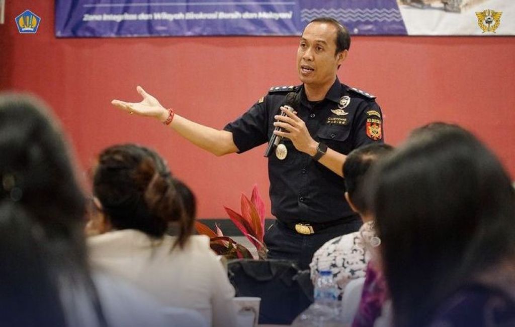 Kepala Kanwil Bea Cukai Bali Nusra, Susila Brata 