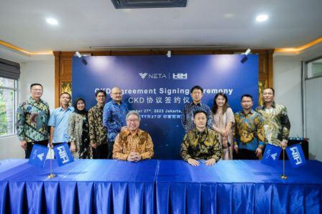 PT Neta Auto Indonesia penandatanganan kesepakatan dengan perusahaan otomotif PT Handal Indonesia Motor