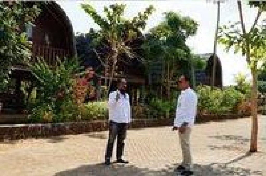 Sugito dan Kades Sekapuk, Abdul Halim