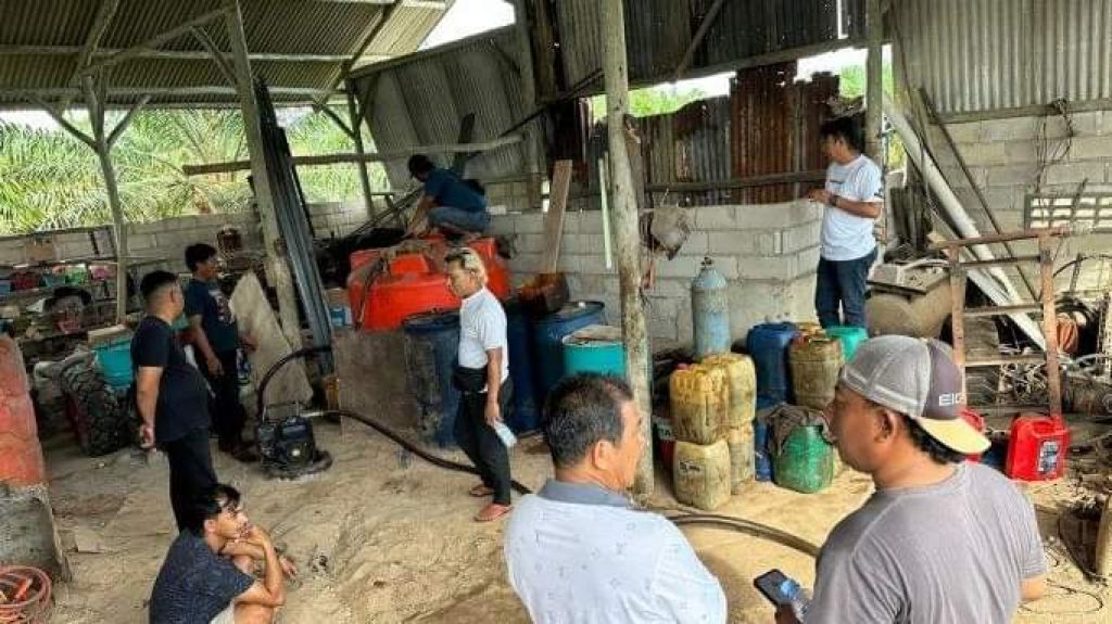 Polres Bangka grebek gudang penimbun BBM ilegal