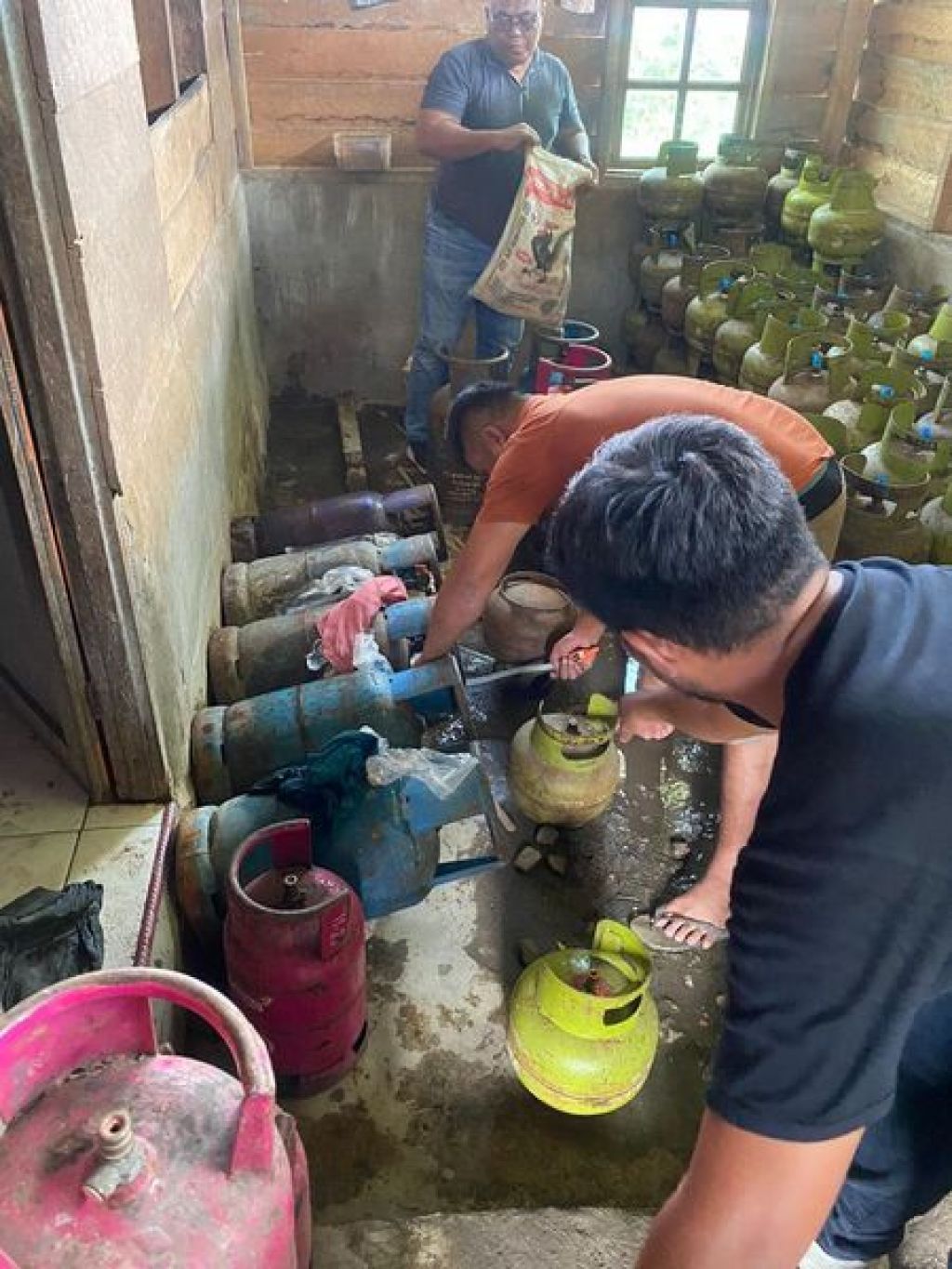 Pengungkapan LPG oplosan