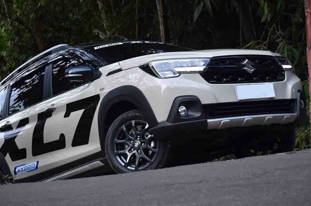 Suzuki New XL7 Hybrid