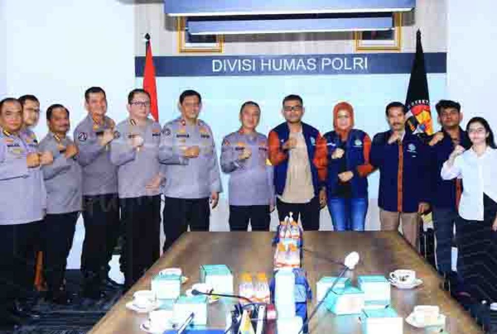 Divisi Humas Polri dan Ikatan Wartawan Online (IWO) menggelar audiensi