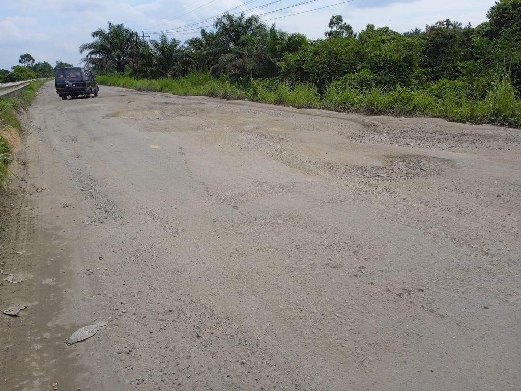Jalan Lintas Petapahan Kabupaten Kampar