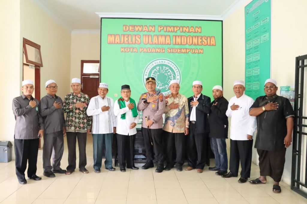 Kapolres Padangisidimpuan AKBP Dudunh Setyawan Soan Ke Majelis Ulama Indonesia