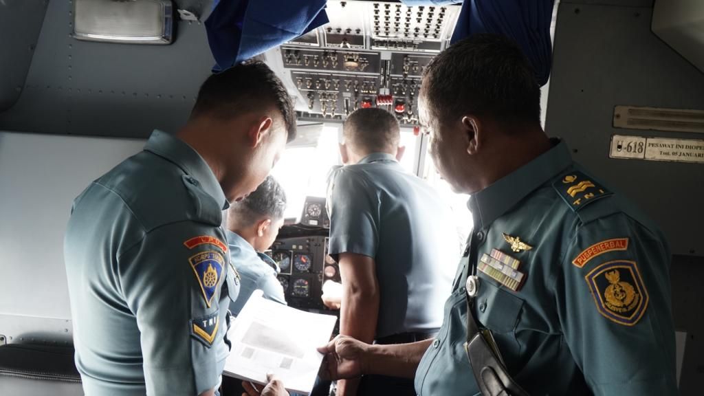 Latihan dan Praktek Update Data Navigasi Pesawat Udara