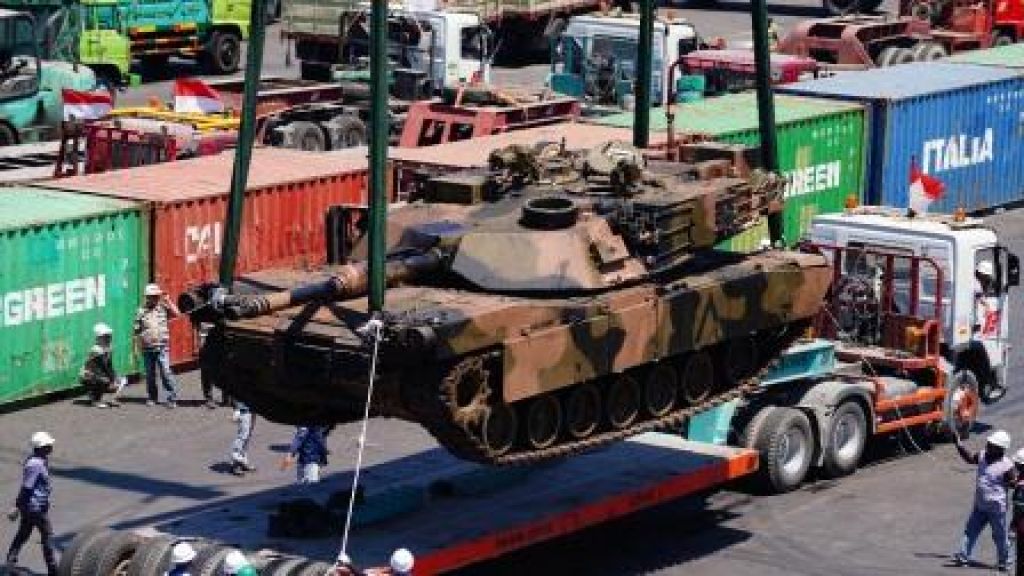 Tank Canggih M1A1 Abrams