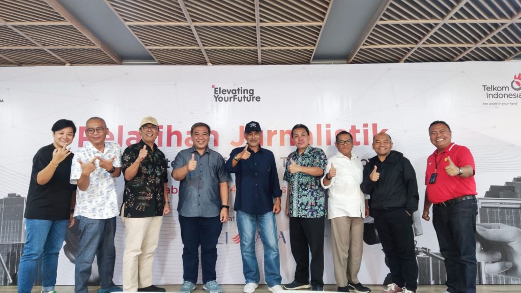 Jajaran Telkom bersama Tim Publisiana