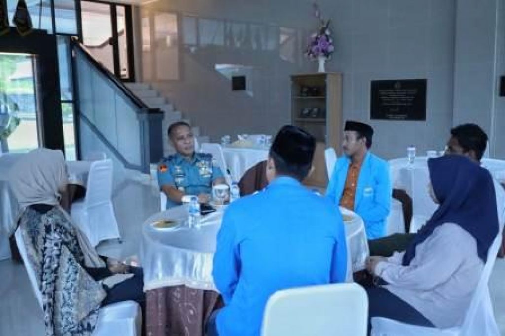 Danlantamal) IX Ambon, Brigjen TNI (Mar) Said Latuconsina menerima kunjungan PKC PMII Provinsi Maluku