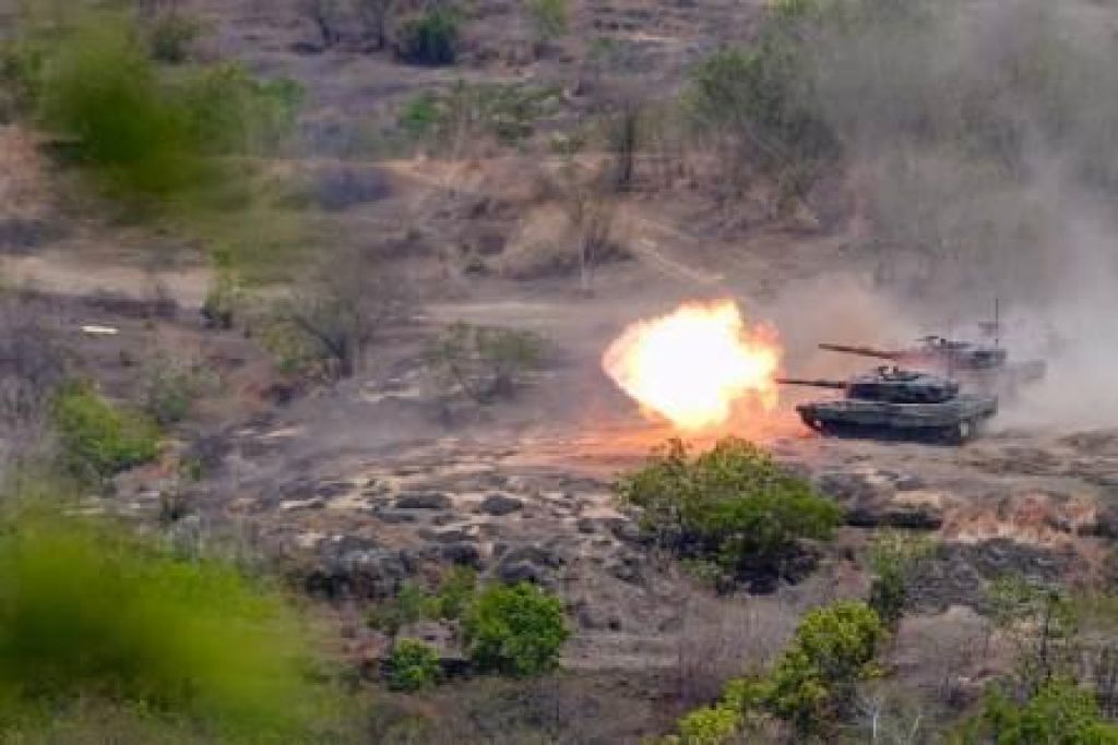  Latihan pertempuran yang melibatkan kesenjataan dari berbagai kecabangan dari mulai infantri