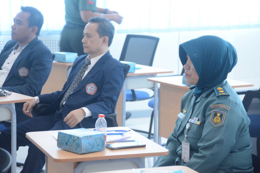 Focus Group Discussion (FGD) tentang “Usia Pensiun Prajurit TNI Ditinjau Dari Aspek Kelayakan Tugas” 