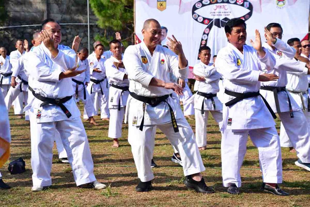 Join Fun Karate Training Camp (JFKTC) dan Goes To Sensei (GTS) 