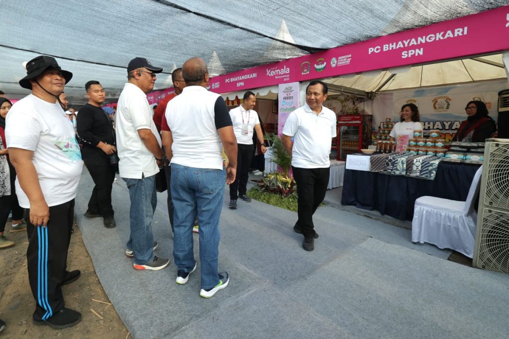 Petinggi Polda Jatim ikut serta dalam Tour of Kemala