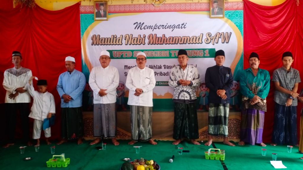 Peringatan Maulud Nabi Muhammad SAW di SDN Tunjung 01