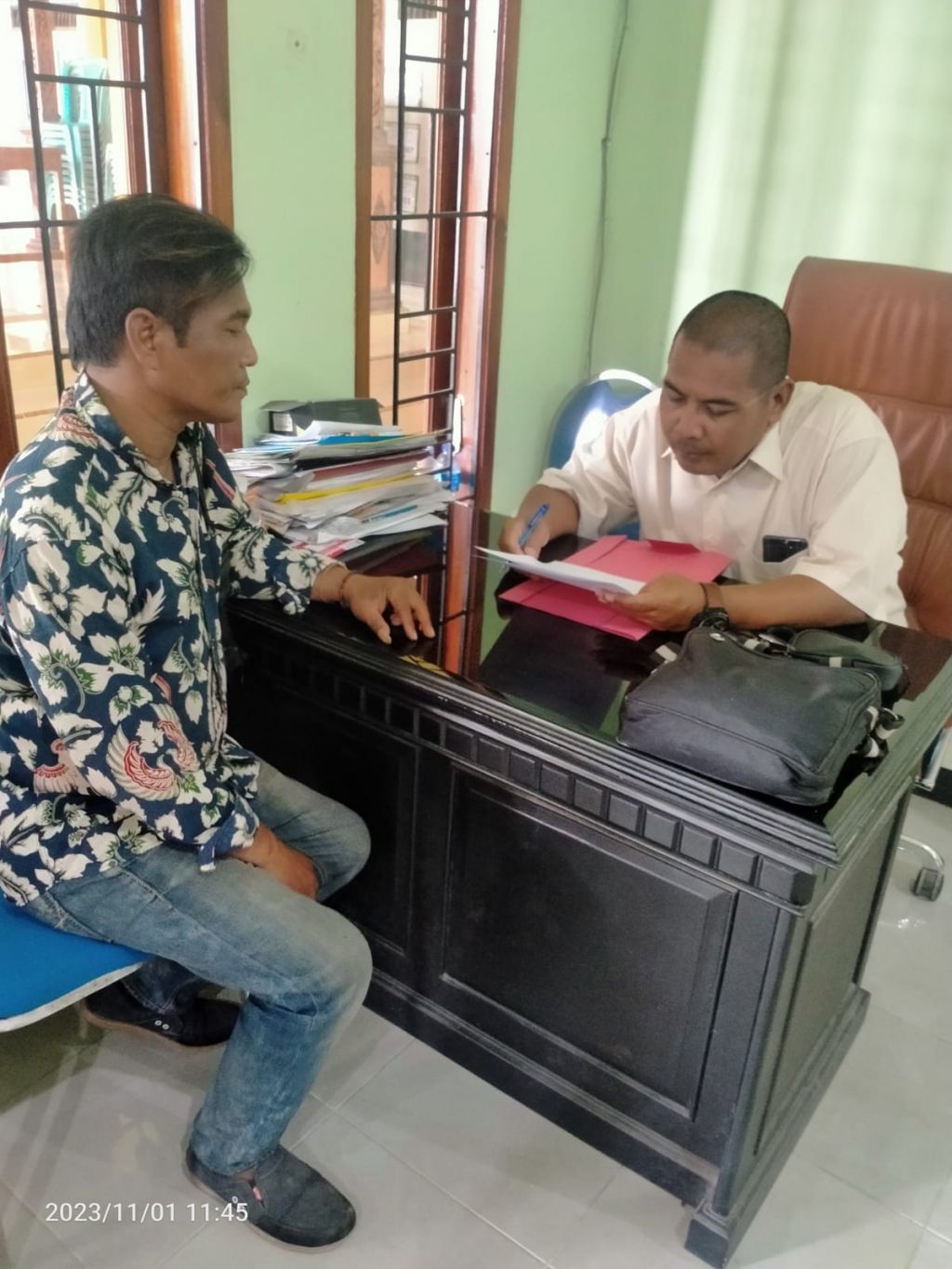 Penyampaian surat pengaduan dugaan kecurangan ujian perangkat desa