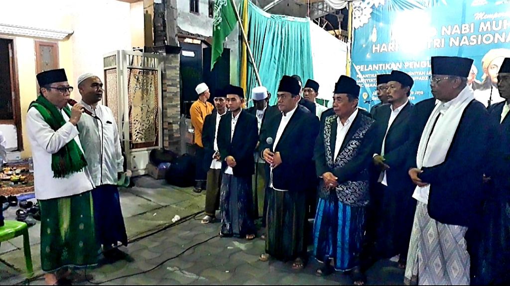Drs KH Abdul Mutholib, AM. MM saat sampaikan pesan ke jemaah