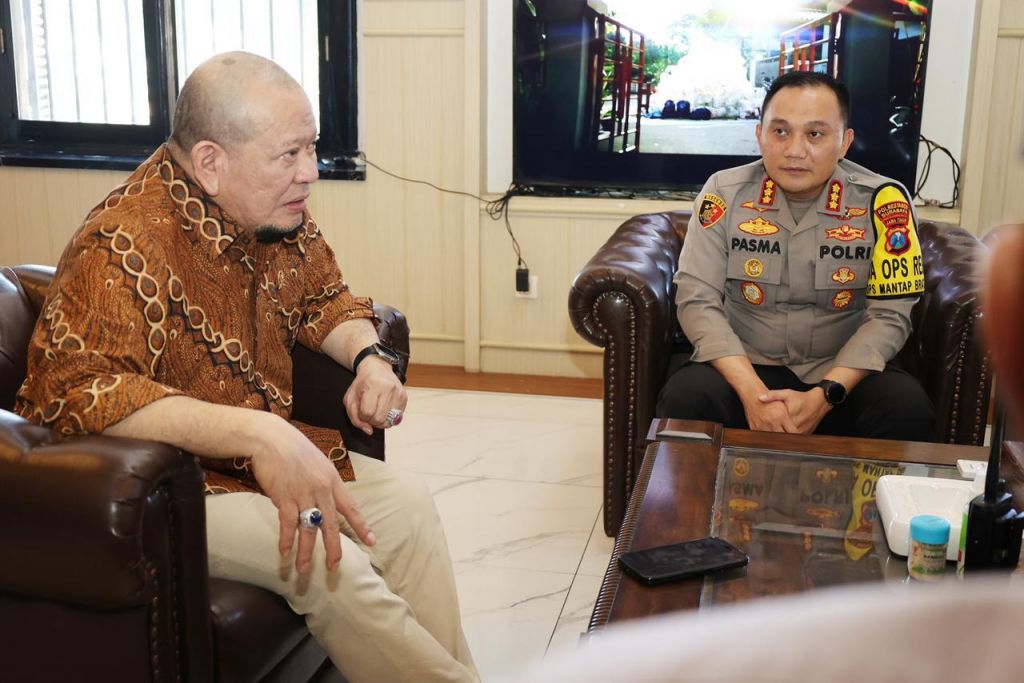 La Nyalla bersama Kapolrestabes Surabaya