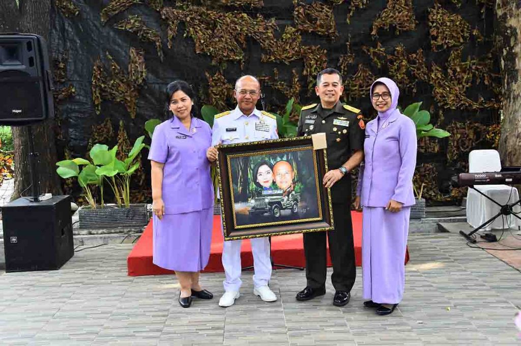 Sertijab Kepala Pusat Penerangan TNI
