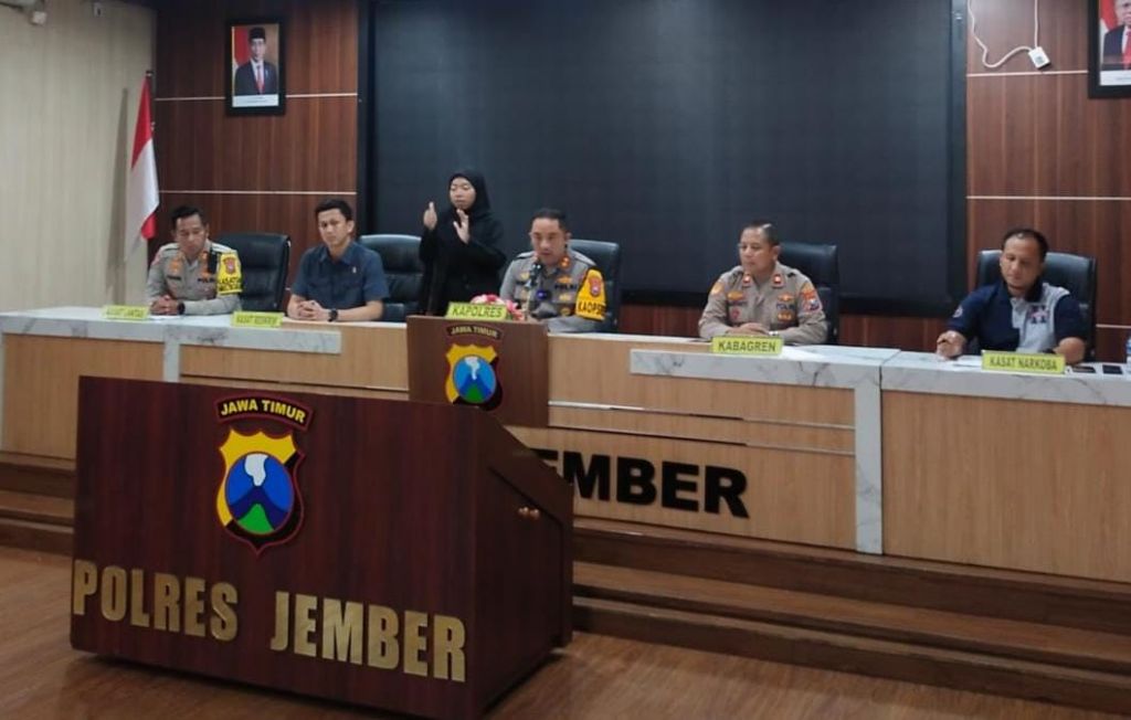 Kapolres Jember, AKBP Moh Nurhidayat saat merilis hasil analisis dan evaluasi gangguan Kamtibmas