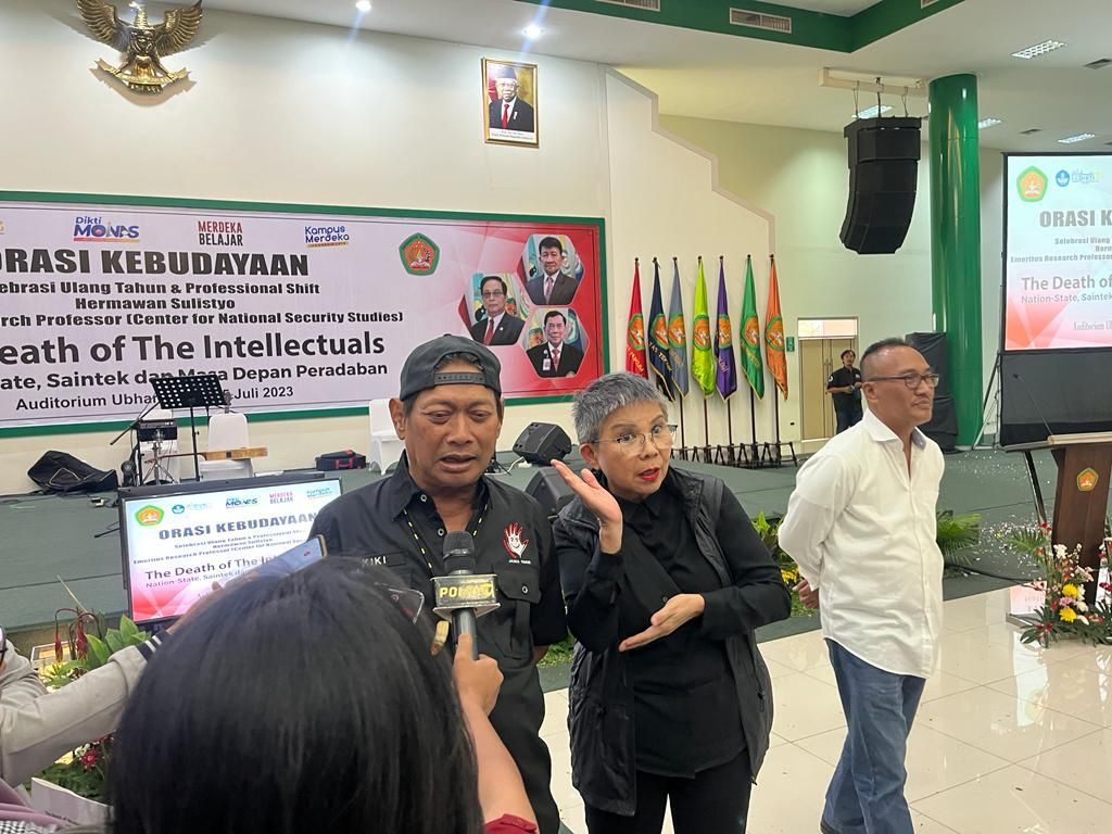 Profesor Hermawan Sulistyo