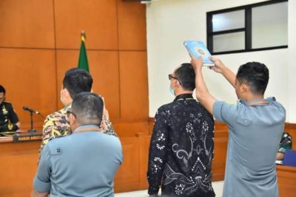 Sidang pemeriksaan saksi-saksi dalam kasus Operasi Tangkap Tangan oleh KPK