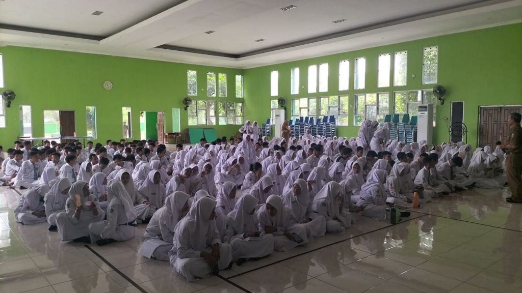 Siswa siswi SMAN 1 Krembung