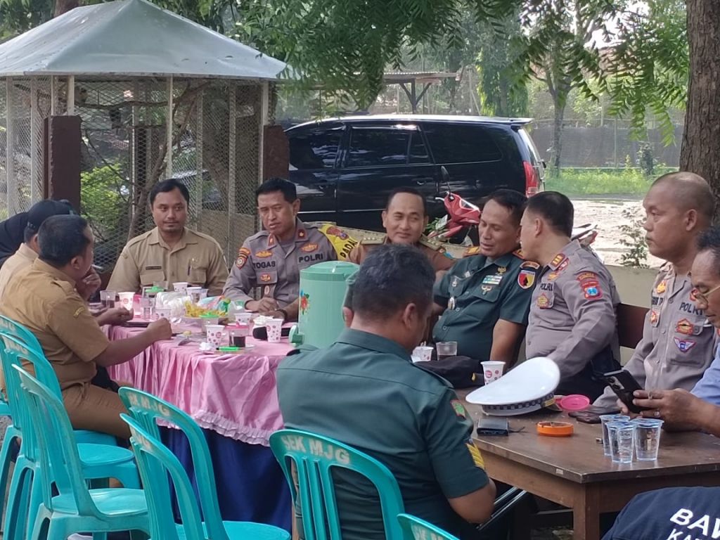 acara "Ngopi Bareng" di Mapolsek Mojoagung