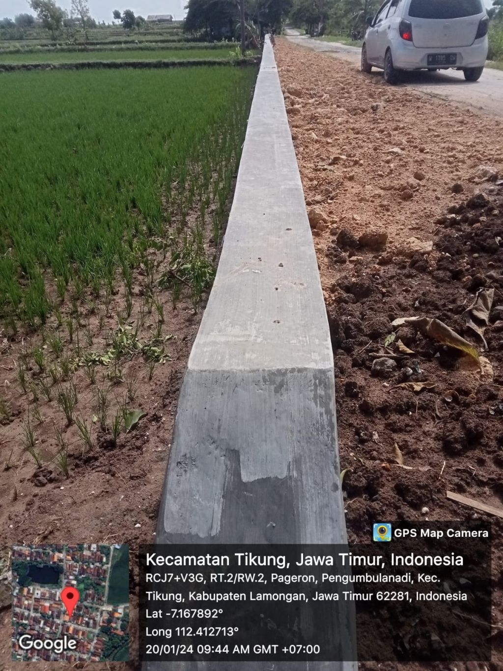 pembangunan TPT (Tembok Penahan Tanah).