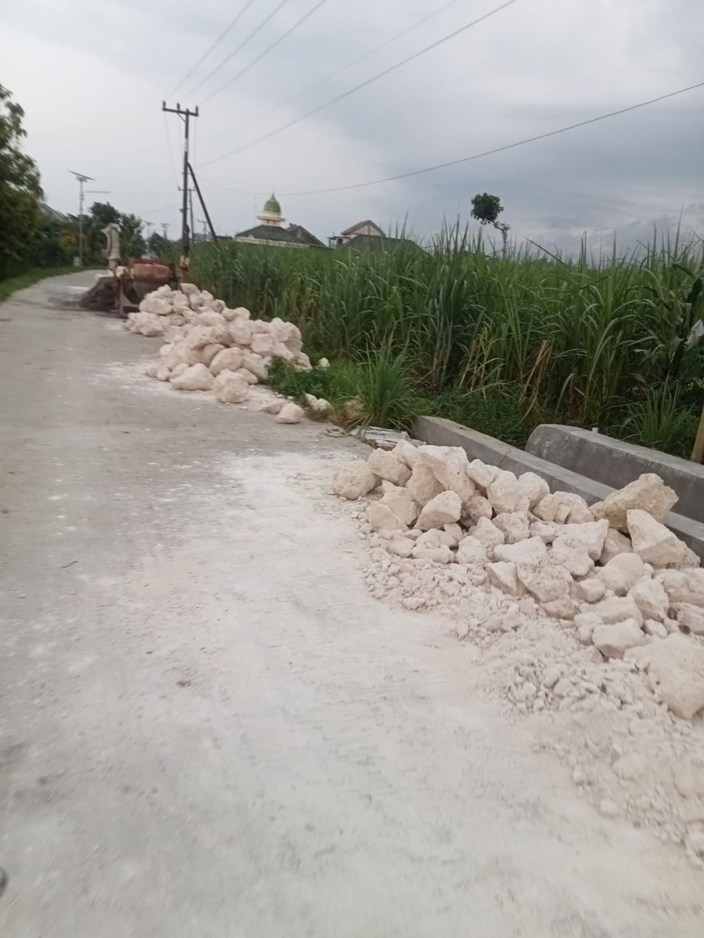 Material yang digunakan untuk pembangunan TPT