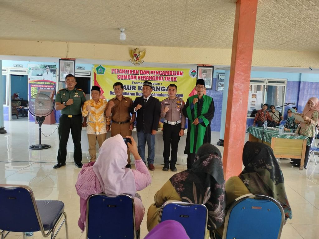 Pelantikan dan pengambilan sumpah jabatan untuk Kaur Keuangan 