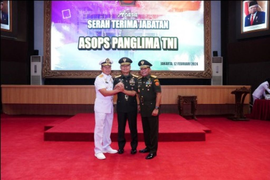 Serah terima jabatan Asisten Operasi Panglima TNI