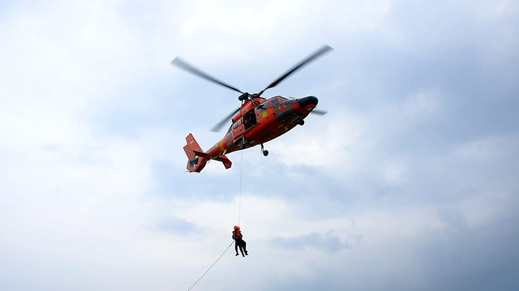 Latihan Evakuasi Medis Udara (EMU) dengan helikopter Basarnas, AS 365 N3+ HR-3603