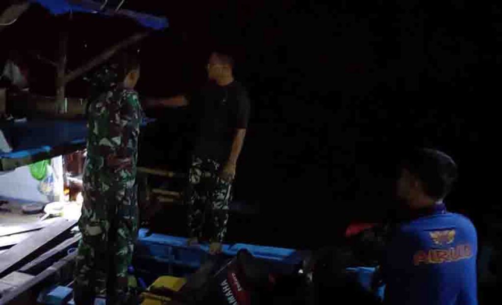 Satu dari empat unit kapal pengebom ikan ilegal