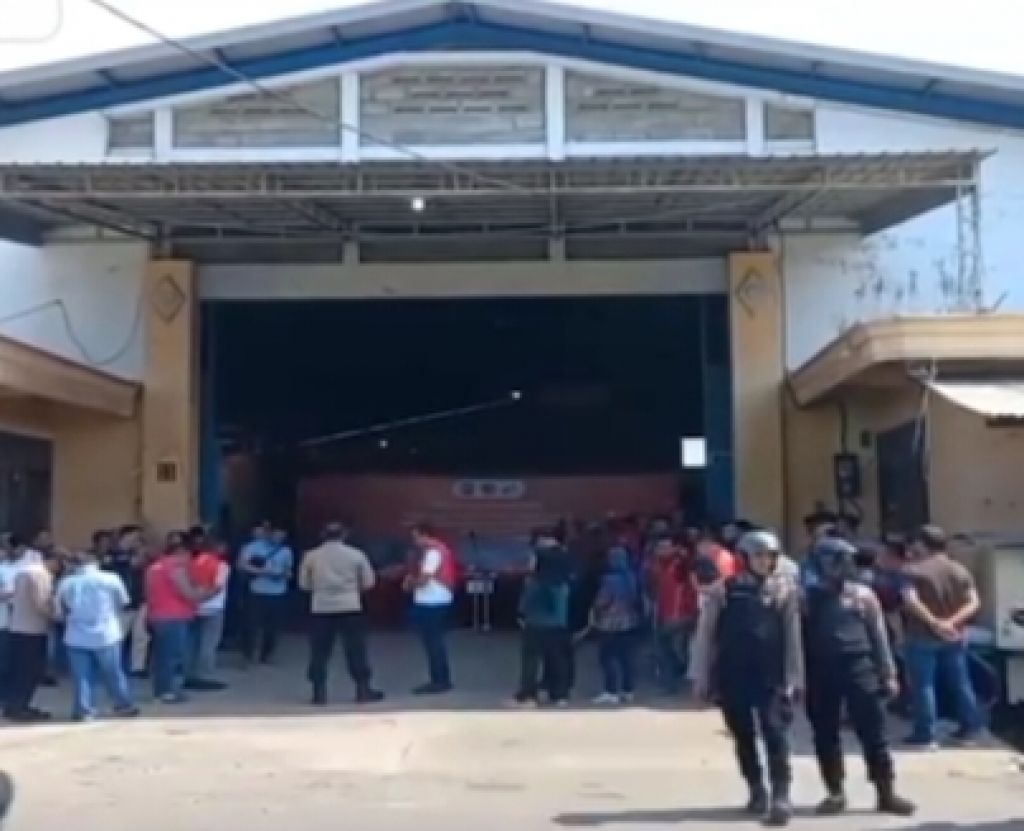 Salah satu gudang penyimpanan solar ilegal milik Abdul Wachid