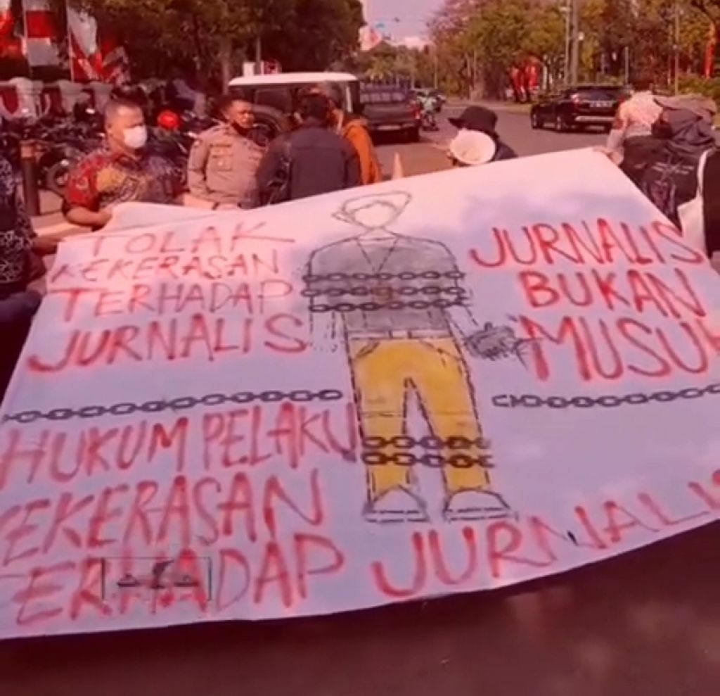 Demo menolak kekerasan jurnalis