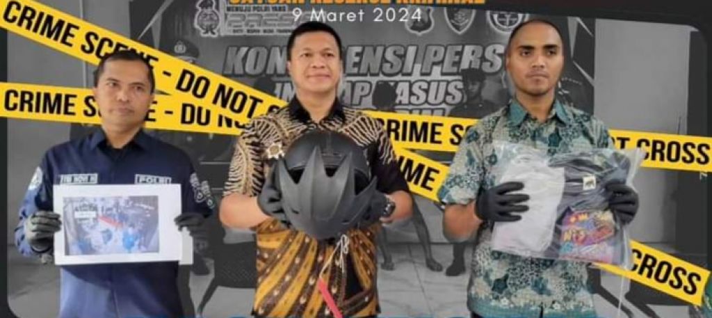 Kasatreskrim Polresta Sidoarjo merilis kasus pengeroyokan seorang pemuda di depan mini market Ngaban