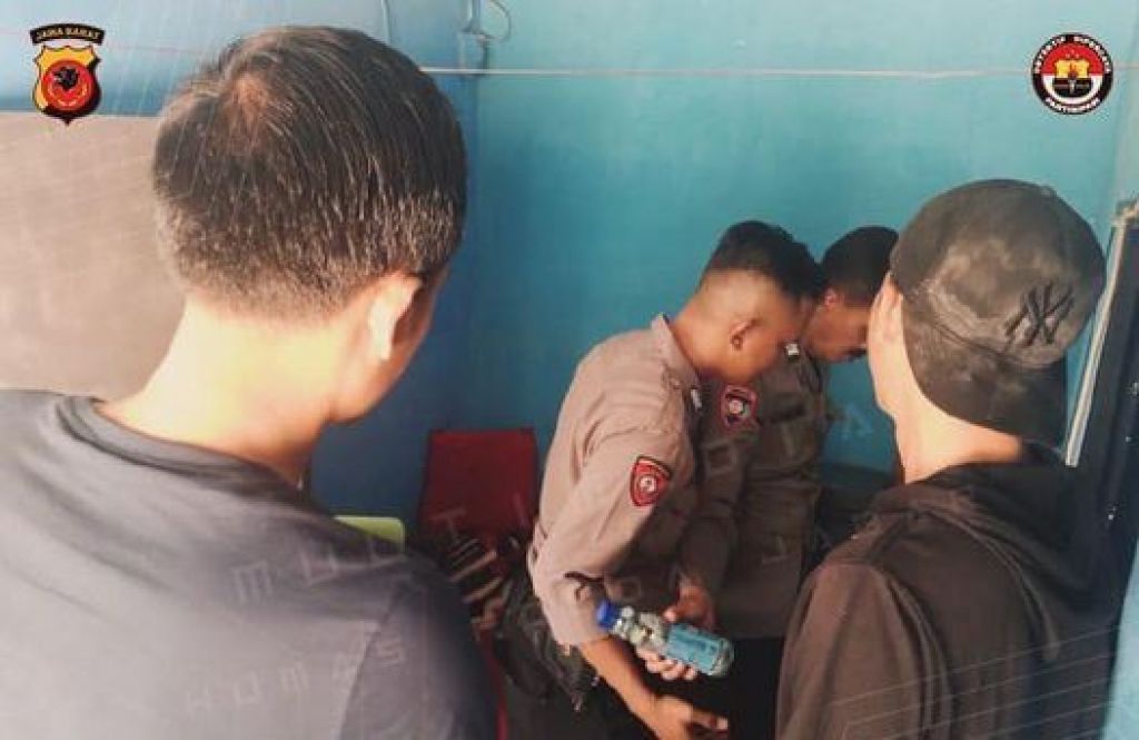Penangkapan pelaku agen judi togel