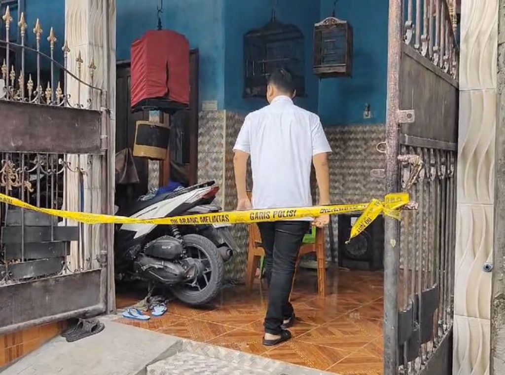 Olah TKP kasus pembunuhan di Sidoarjo
