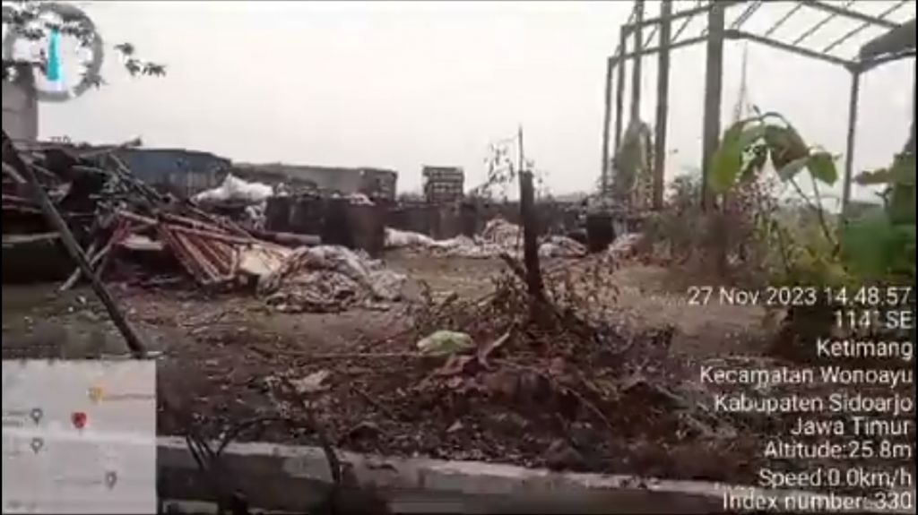 Tempat penimbunan minyak jelantah di Desa Ploso