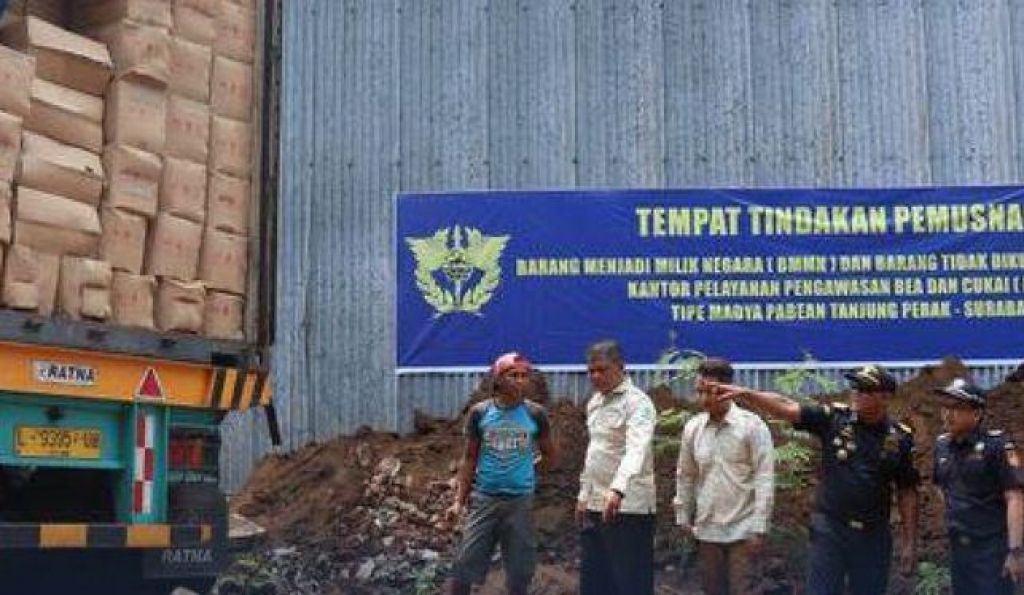 Kacang tanah yang tidak layak konsumsi 