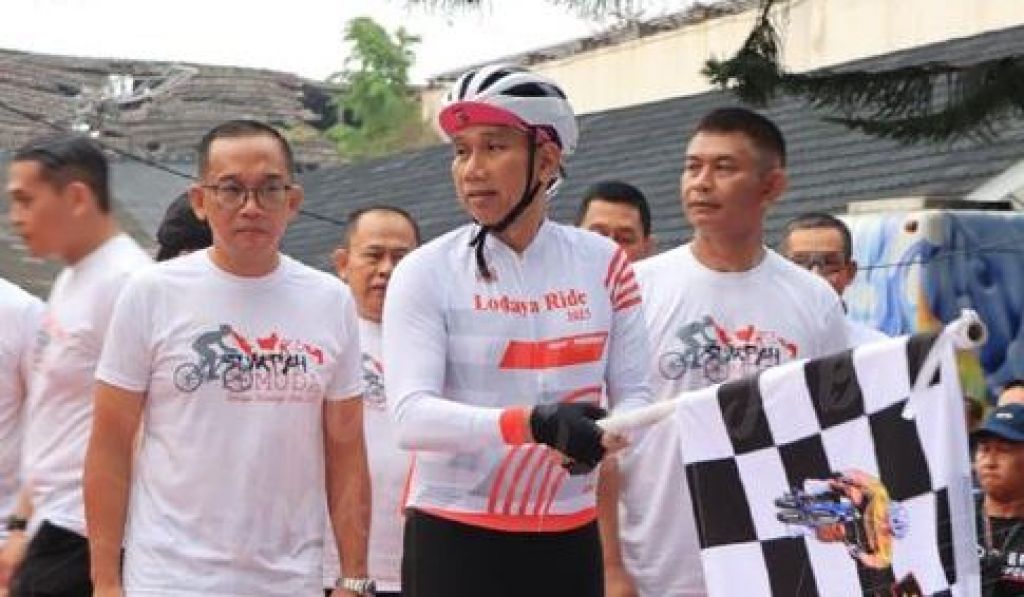 Irjen Pol. Akhmad Wiyagus, secara langsung melepas balap sepeda Lodaya Siliwangi Ride 2023 