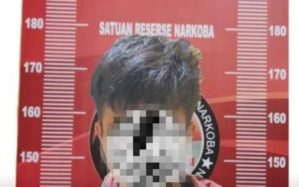 Seorang pelaku yang diduga melakukan tindak pidana Narkotika