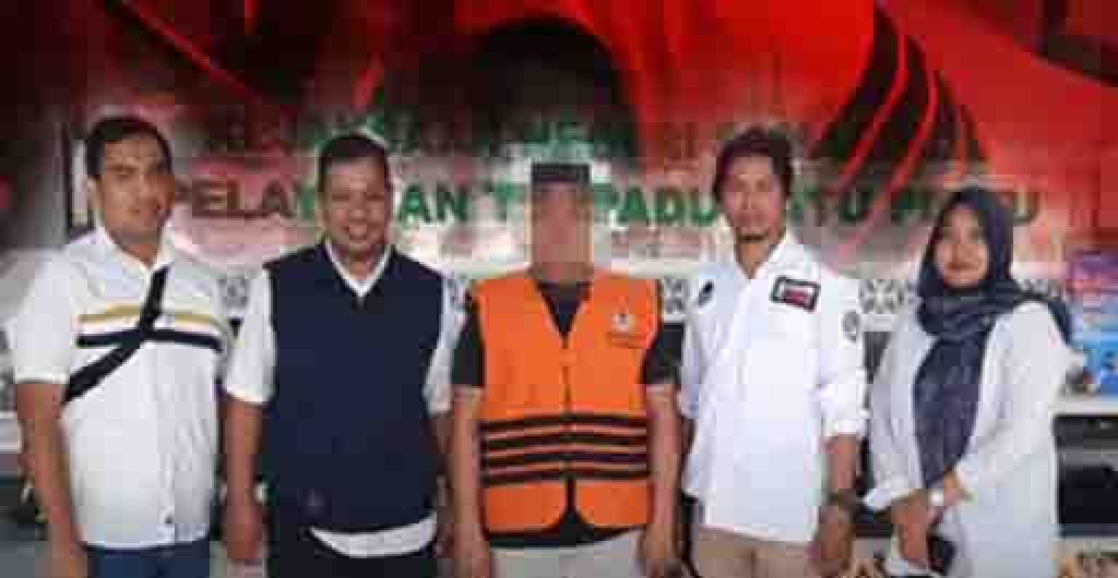  Pelimpahan tersangka S (39 tahun) yang berperan sebagai pemodal